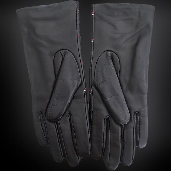 NWT Touchscreen Charter Club Black Lambs Leather Gloves with Stitching Detail - Picture 4 of 12
